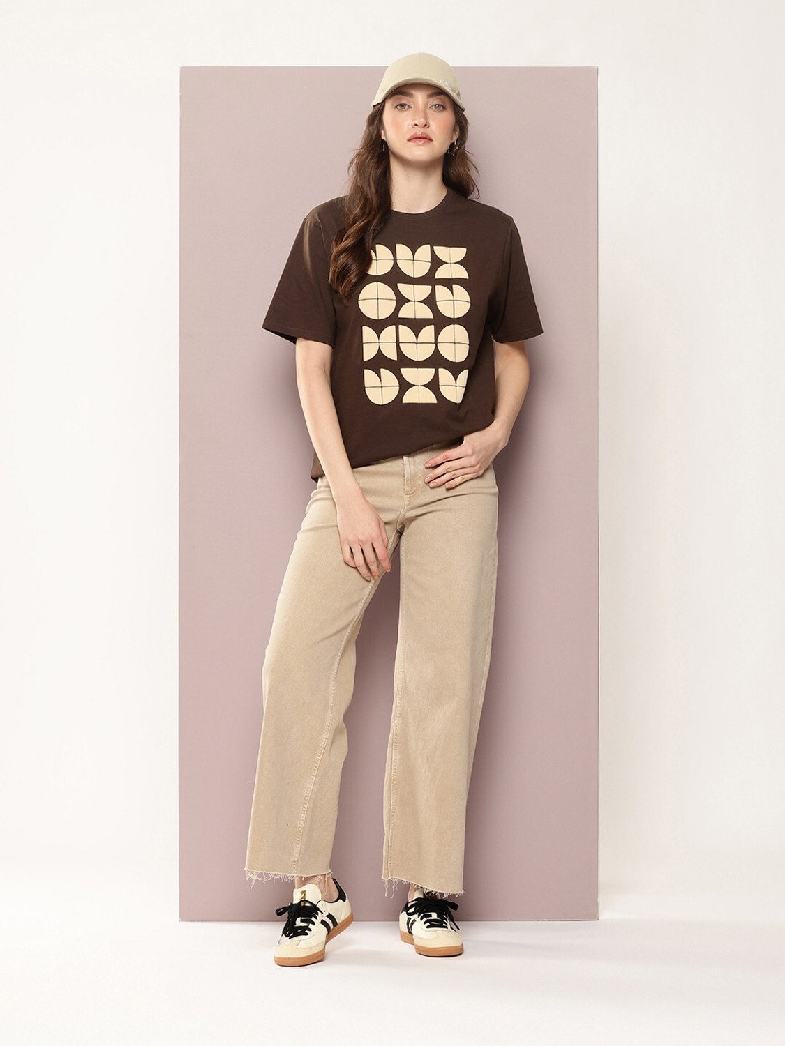 Image of Deklook Printed Women Round Neck Brown T-Shirt