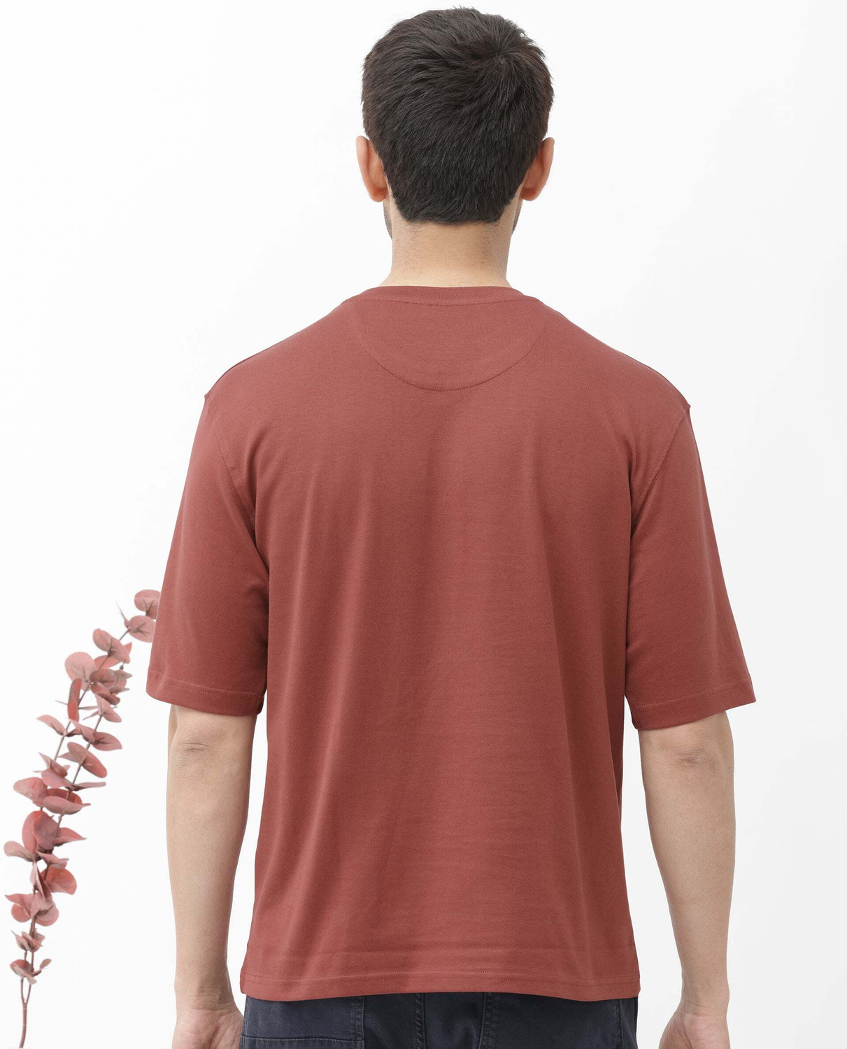 Image of RARE RABBIT Solid Men Crew Neck Brown T-Shirt