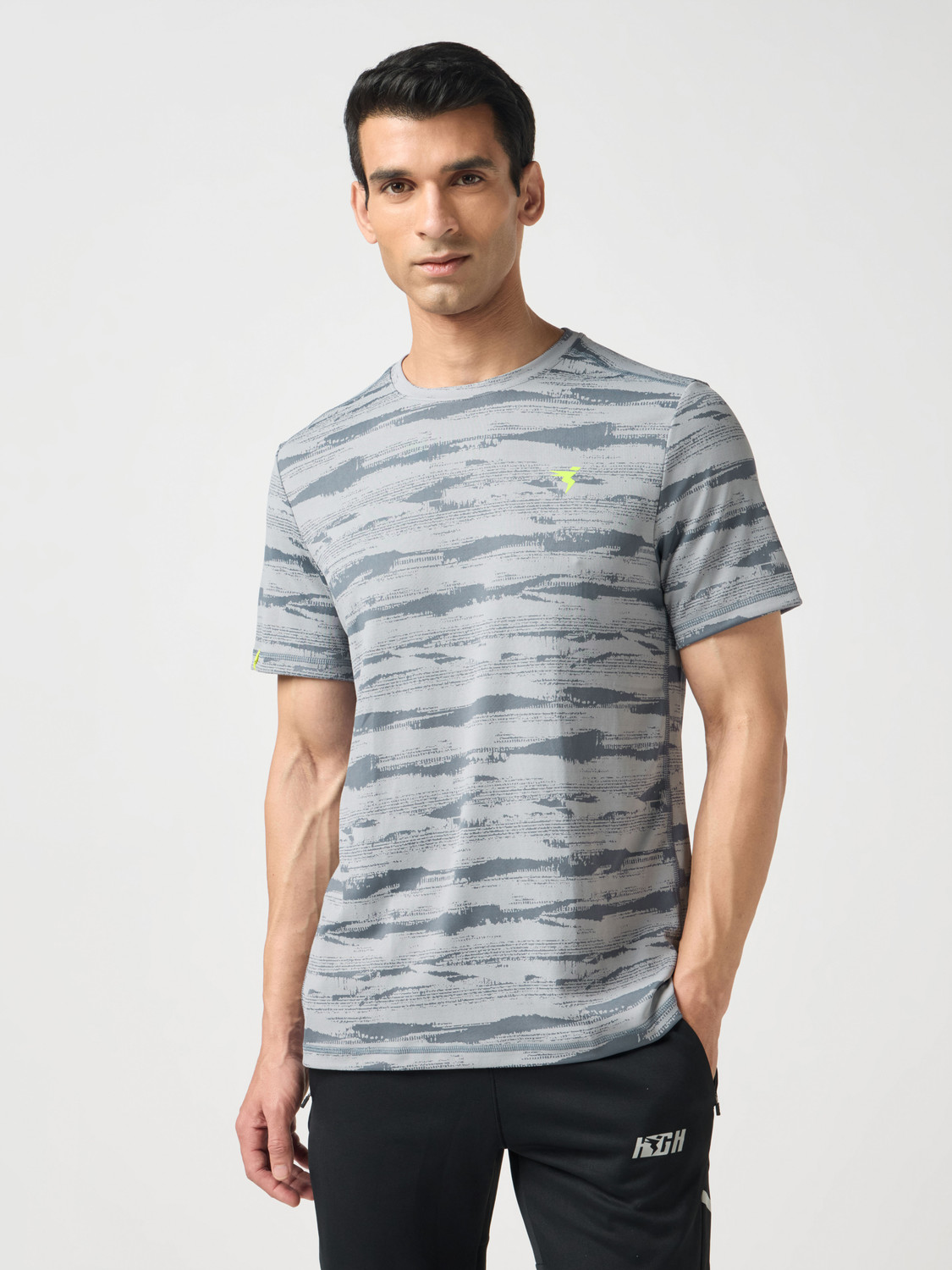Image of TECHNOSPORT Striped Men Round Neck Blue T-Shirt