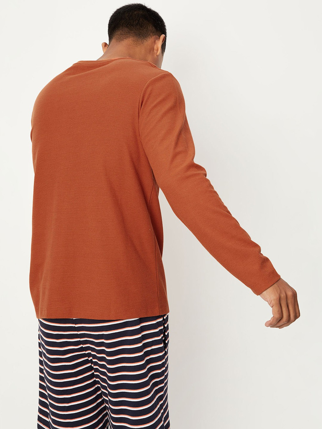 Image of MAX Solid Men Round Neck Brown T-Shirt