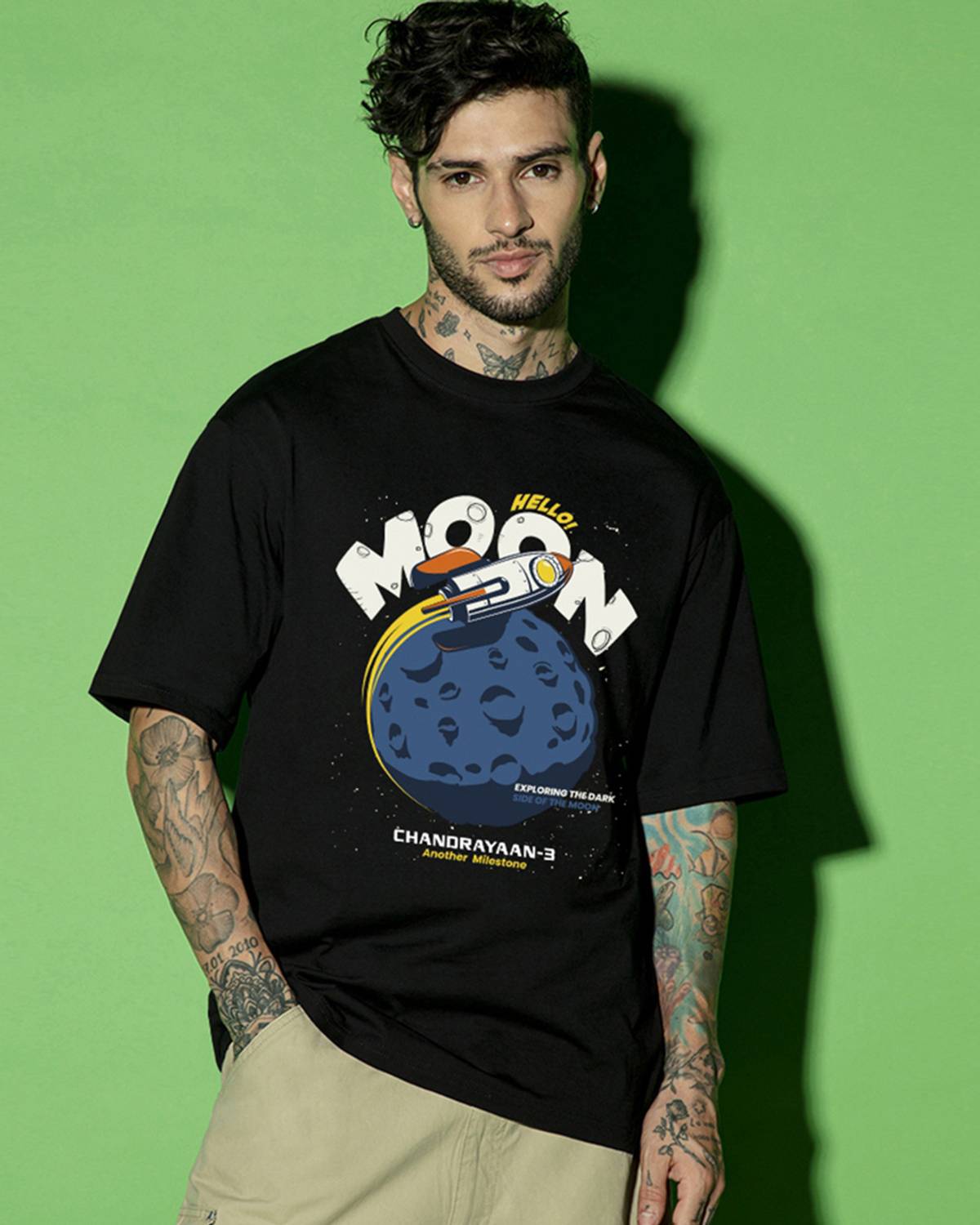BEWAKOOF Printed, Typography Men Round Neck Black T-Shirt