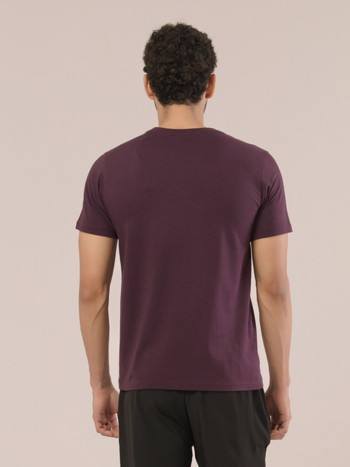 Image of HRX by Hrithik Roshan Solid Men Round Neck Purple T-Shirt