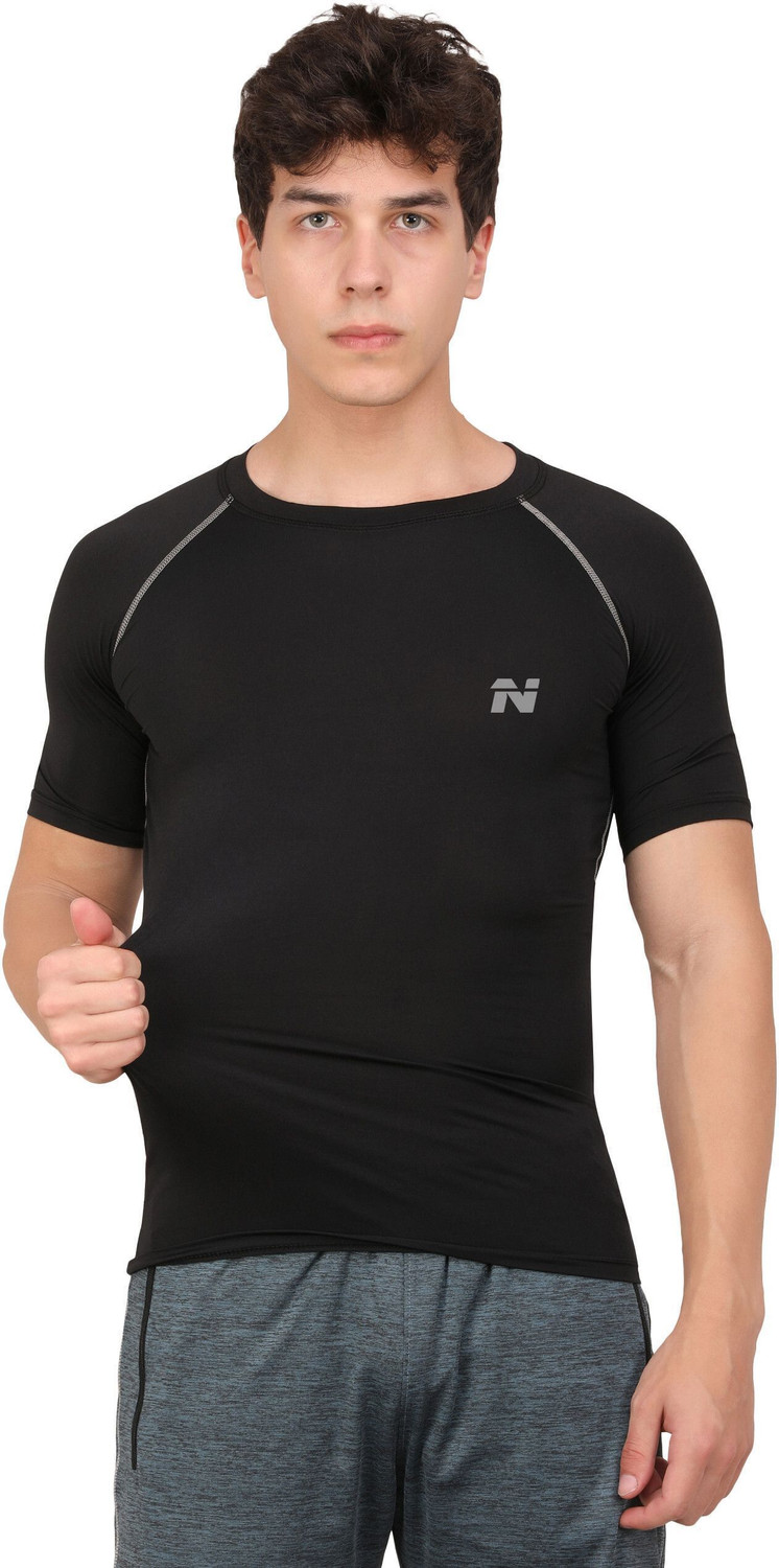 Image of HouseOfCommon Solid Men Round Neck Black T-Shirt