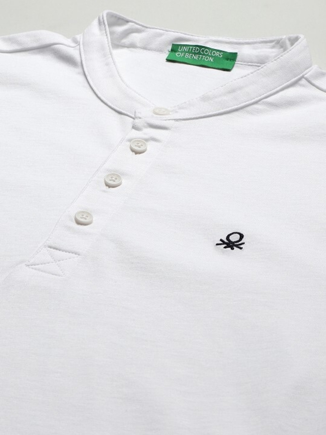 Image of United Colors of Benetton Solid Men Henley Neck White T-Shirt
