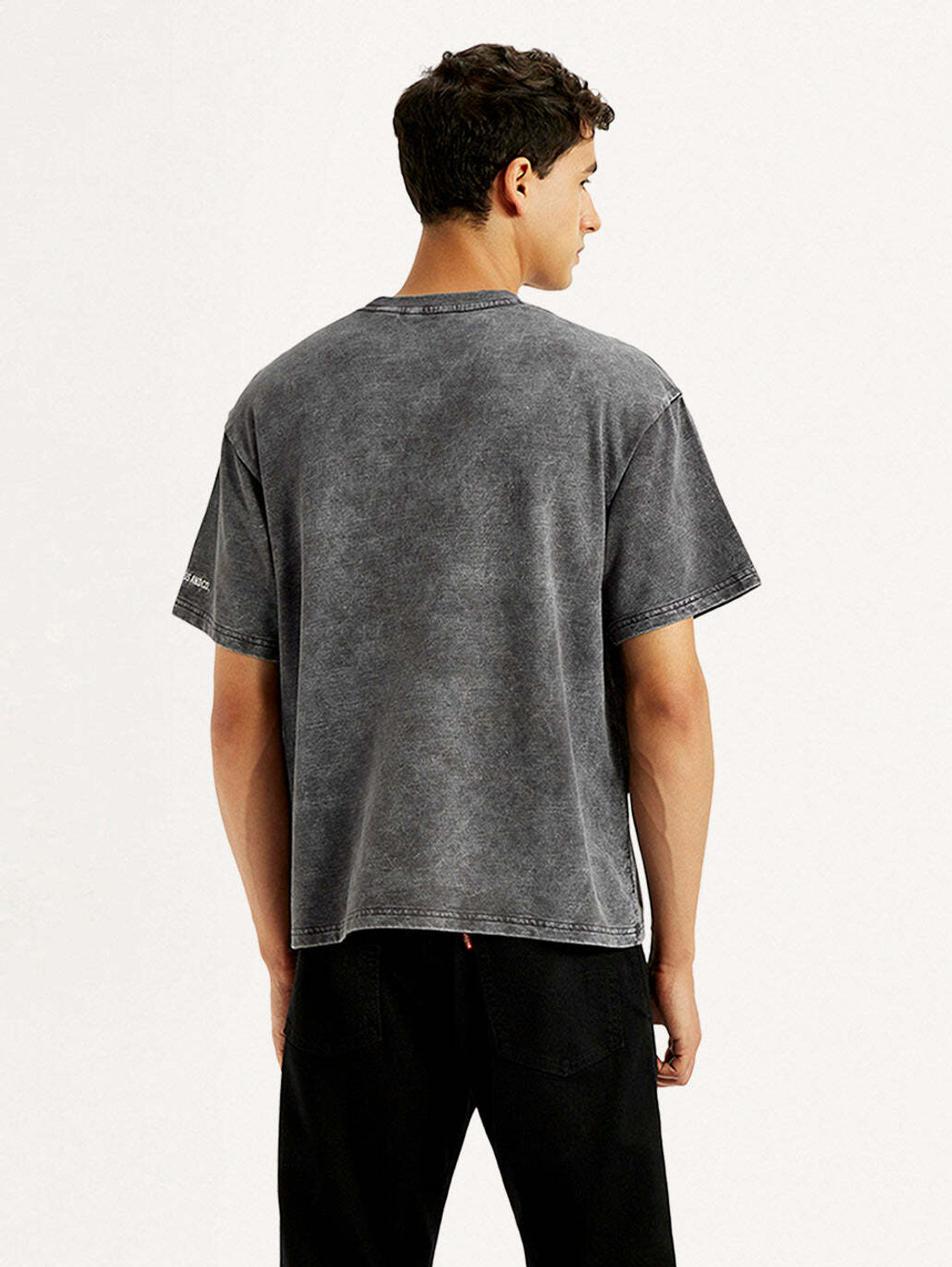 Image of LEVI'S Graphic Print Men Crew Neck Grey T-Shirt