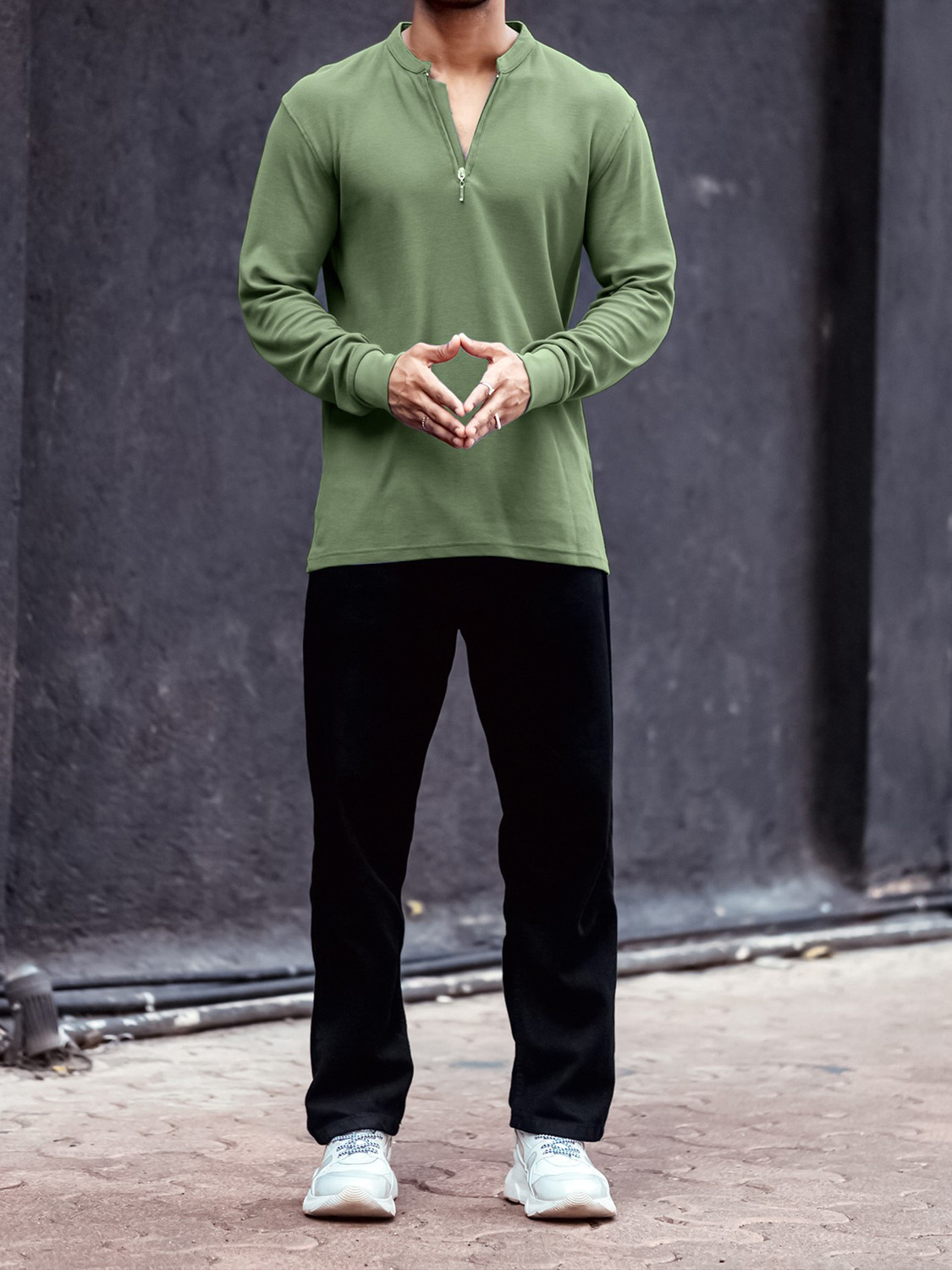 Image of MANIAC Solid Men Henley Neck Green T-Shirt