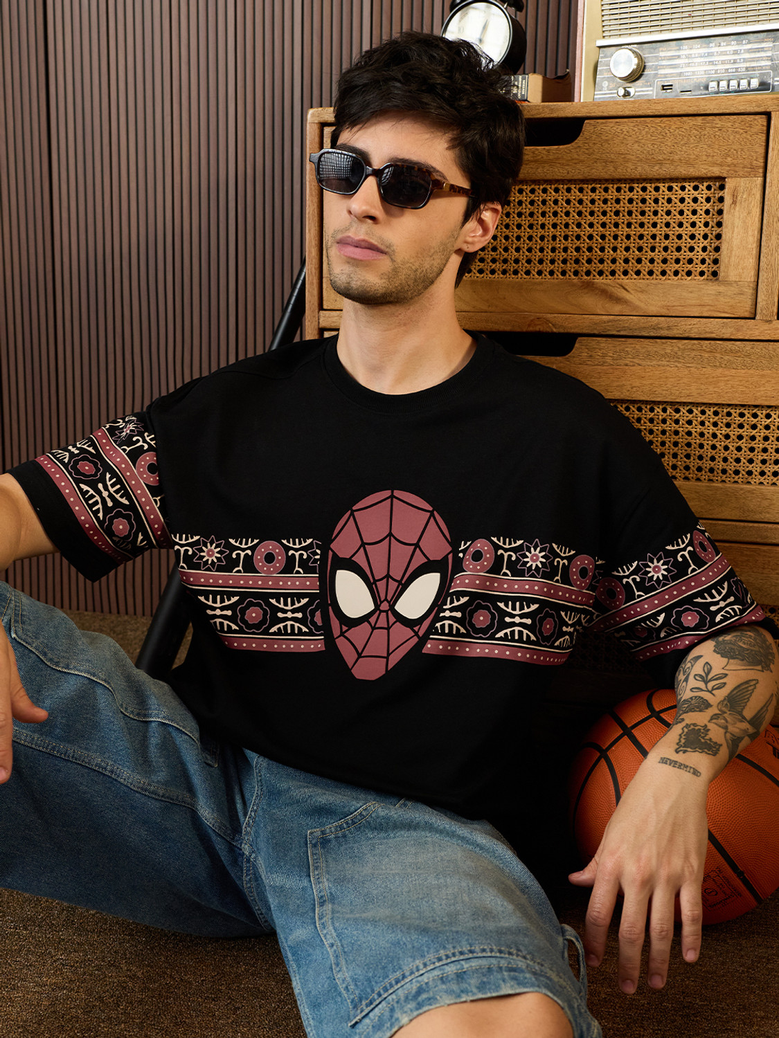 Image of The Souled Store Graphic Print Men Round Neck Black T-Shirt