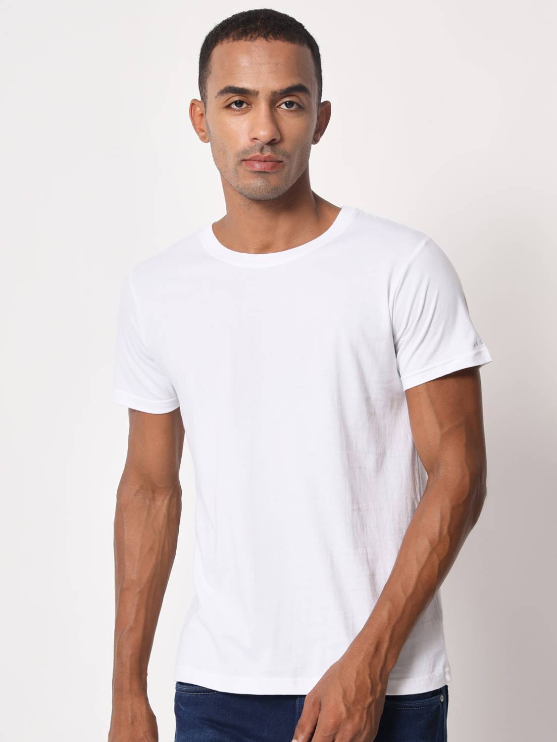 aristitch Solid Men Round Neck White T-Shirt