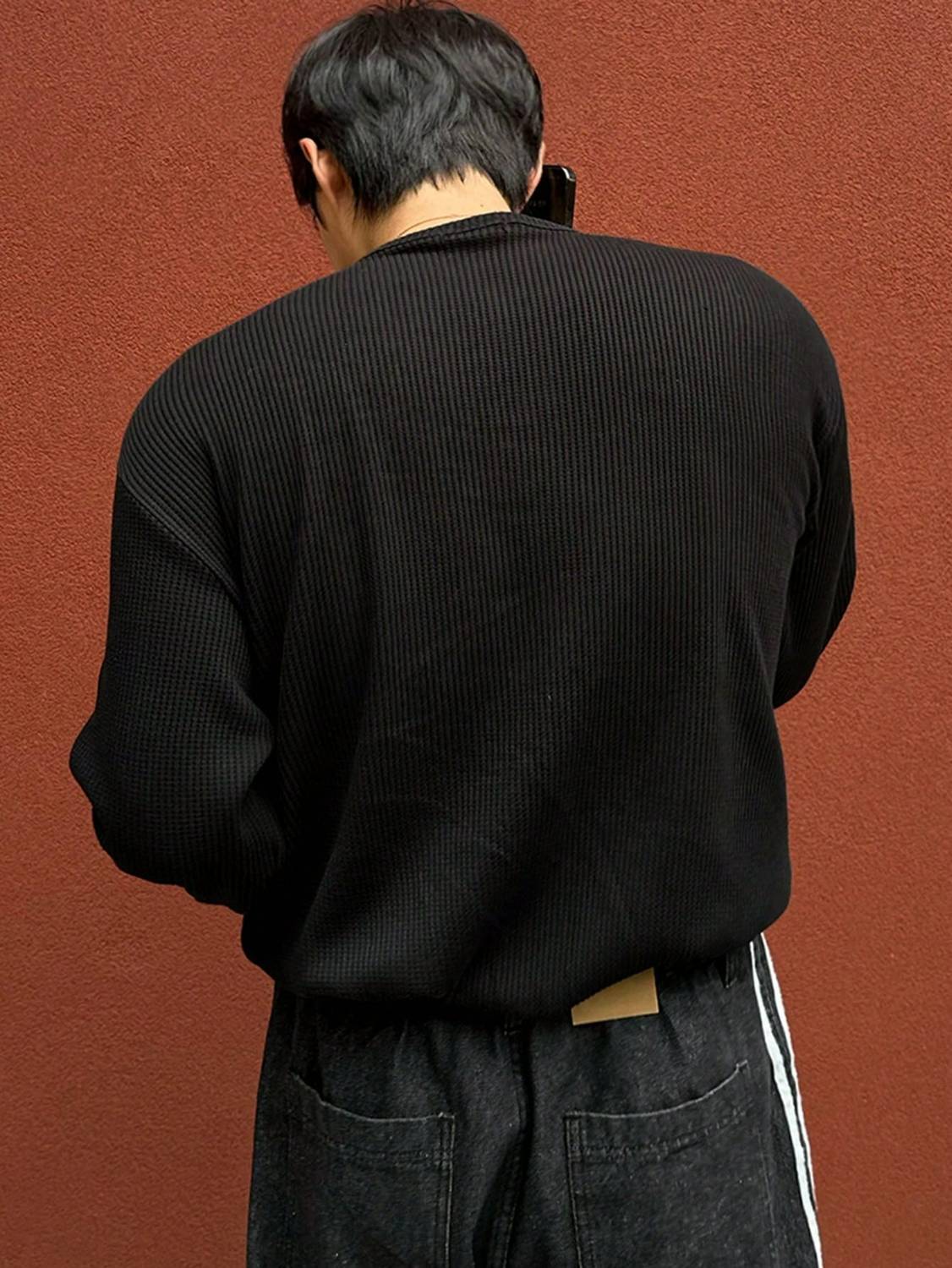 The Modern Soul Men Black Henley Neck T-Shirt - Image 3