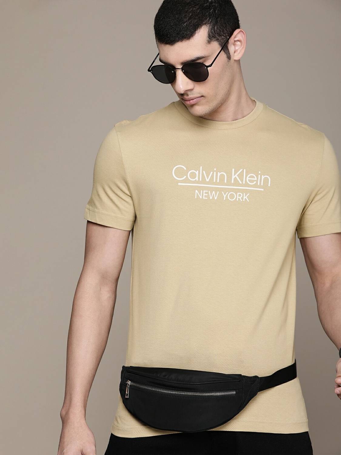 Calvin Klein Jeans Printed Men Round Neck Dark Green T-Shirt