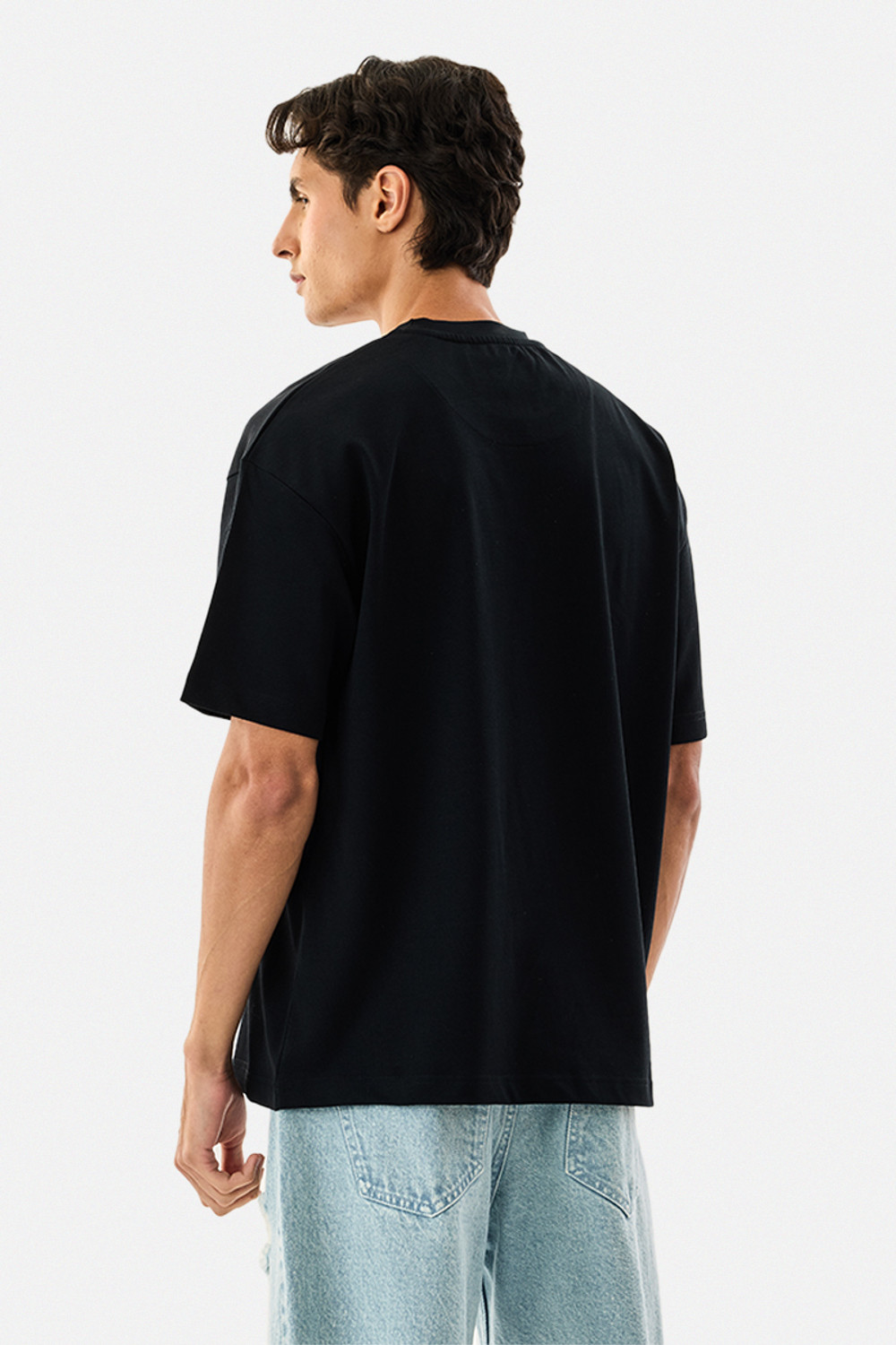 Image of Snitch Graphic Print Men Crew Neck Black T-Shirt