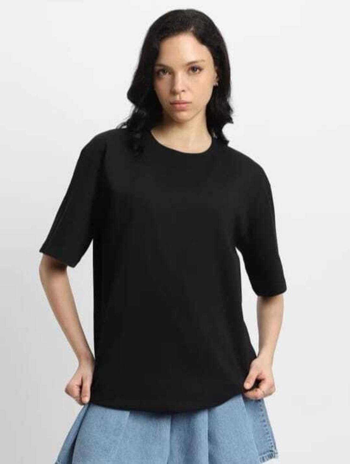 ADIROX Solid Women Round Neck Black T-Shirt