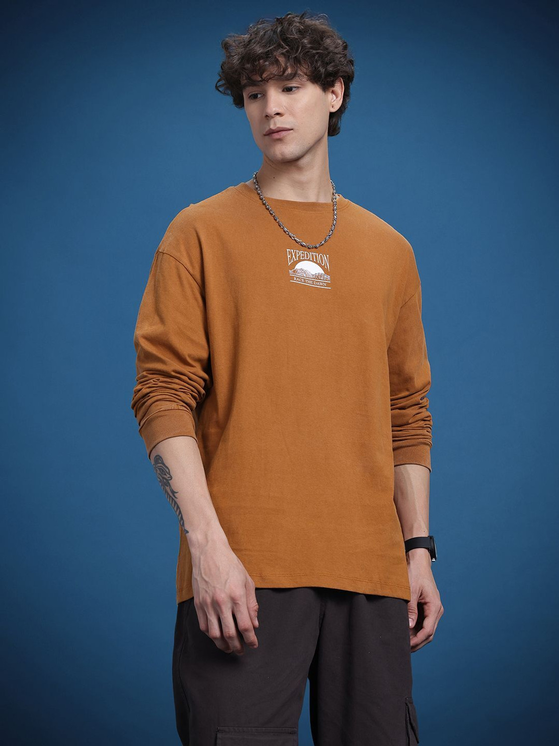 Image of Roadster Solid Men Round Neck Brown T-Shirt