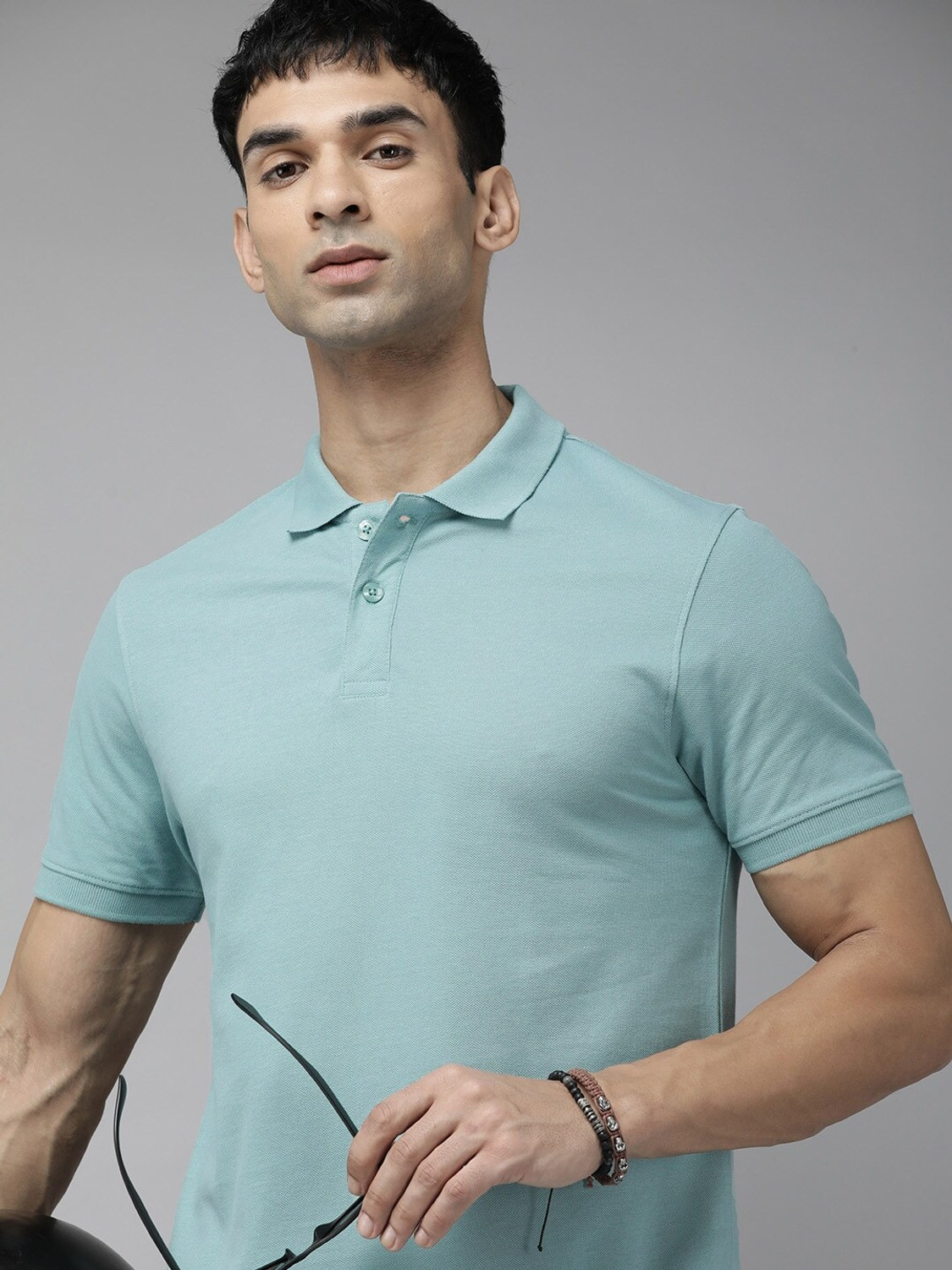 Image of Roadster Solid Men Polo Neck Yellow T-Shirt