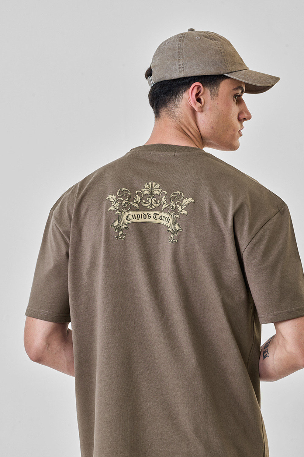 Image of Snitch Graphic Print Men Crew Neck Brown T-Shirt
