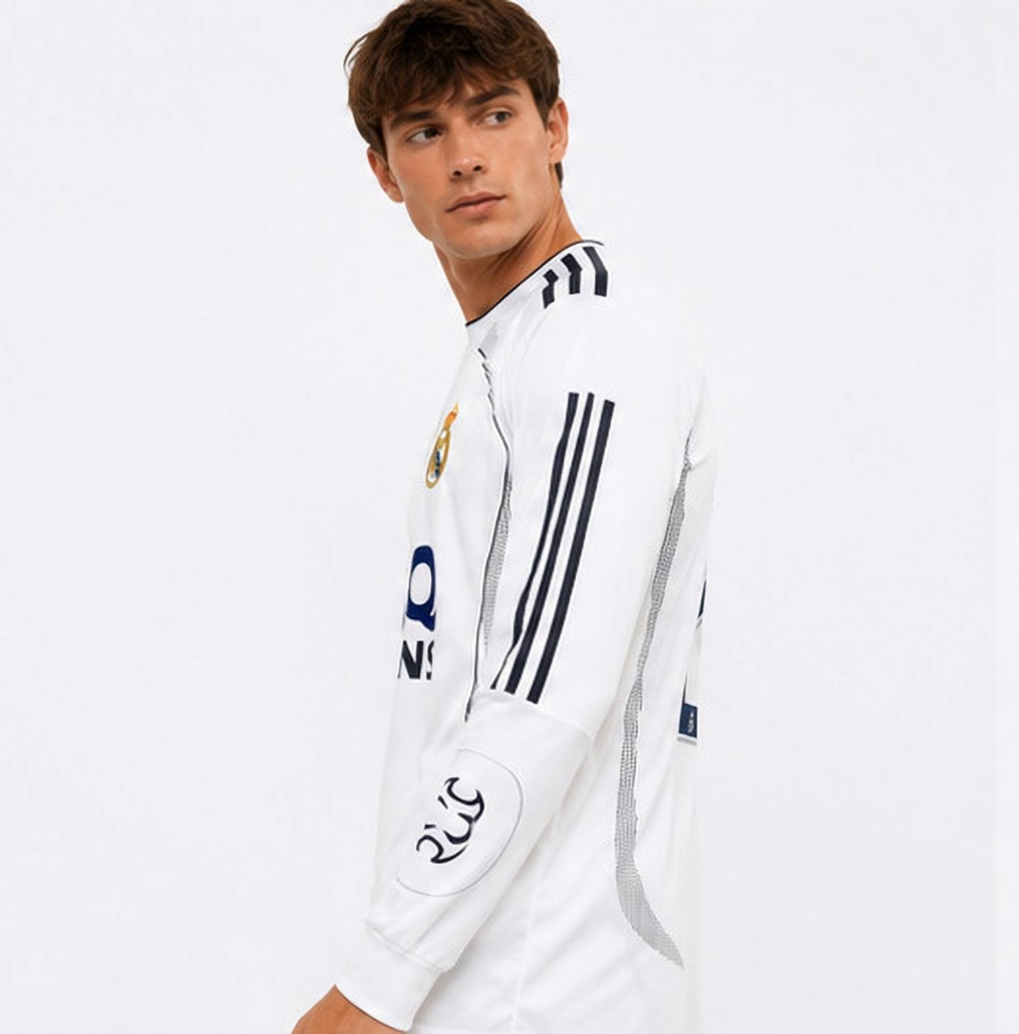 DJFashions Men White Round Neck T-Shirt - Image 3