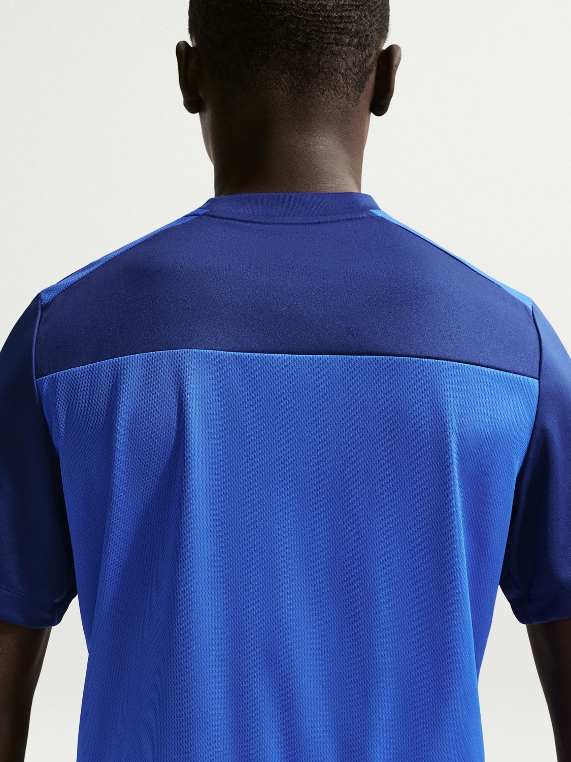 Image of NIKE Solid Men Round Neck Blue T-Shirt
