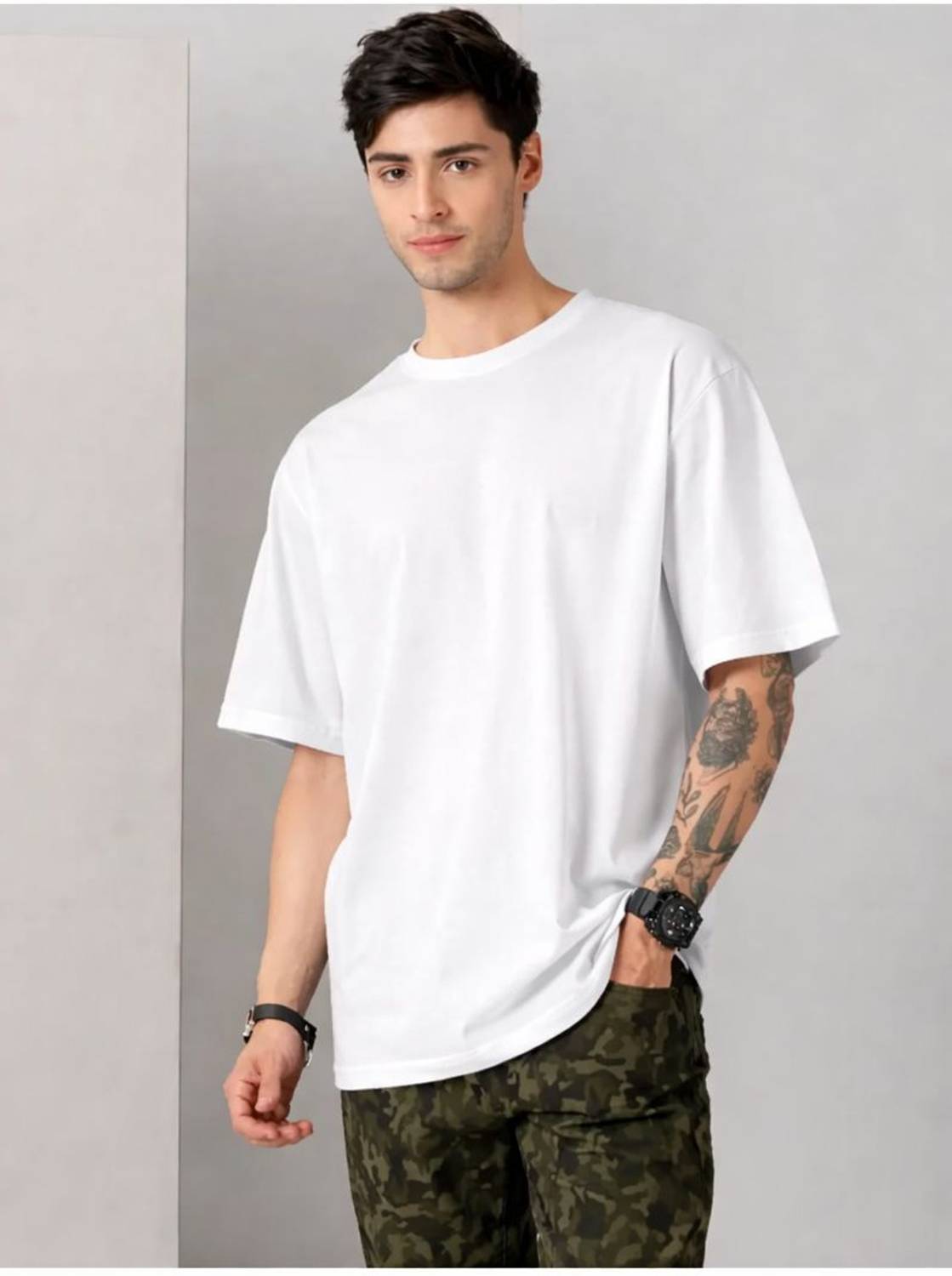 Wellvery Men Solid Round Neck Cotton Blend White T-Shirt