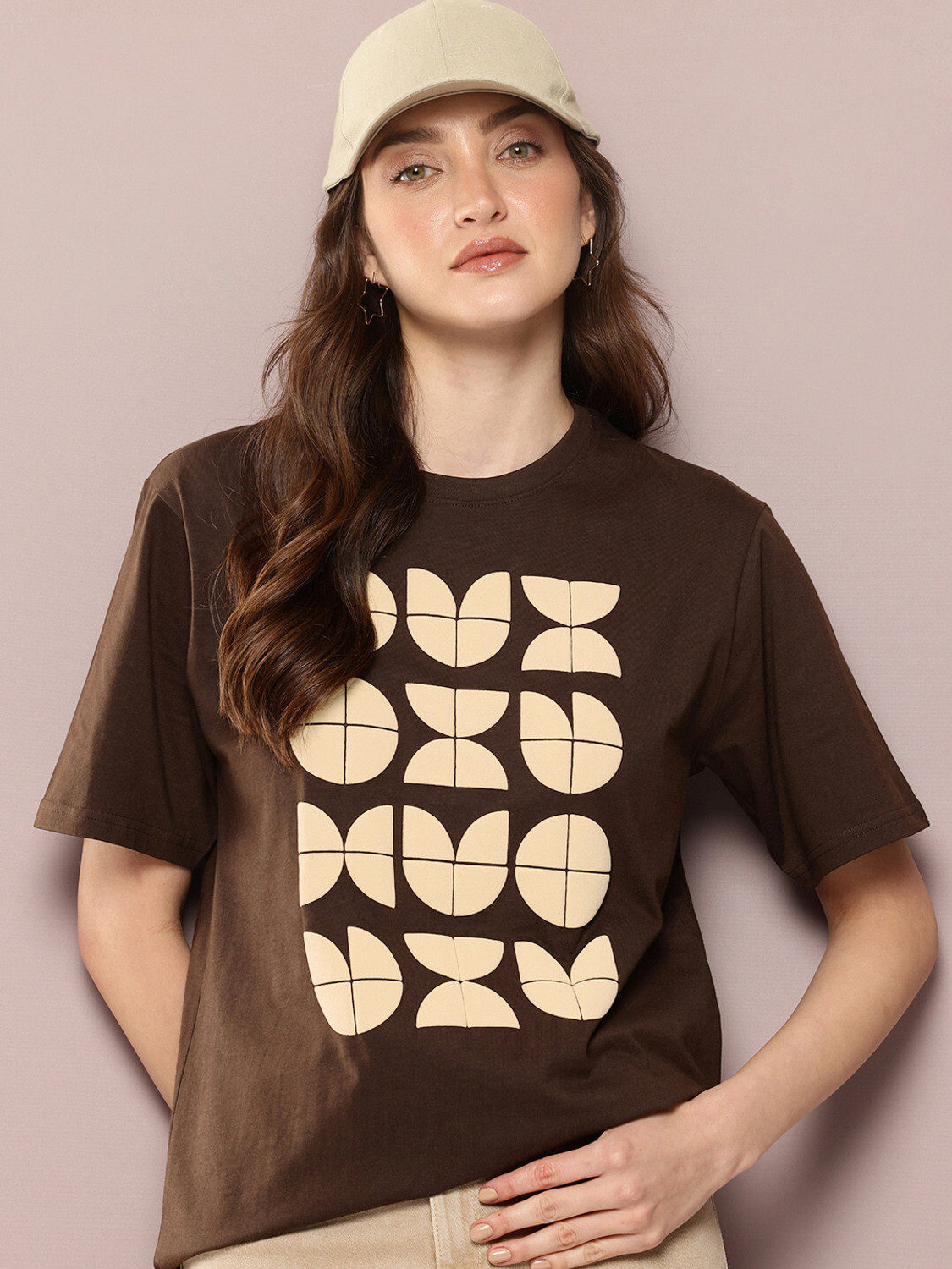 Image of Deklook Printed Women Round Neck Brown T-Shirt