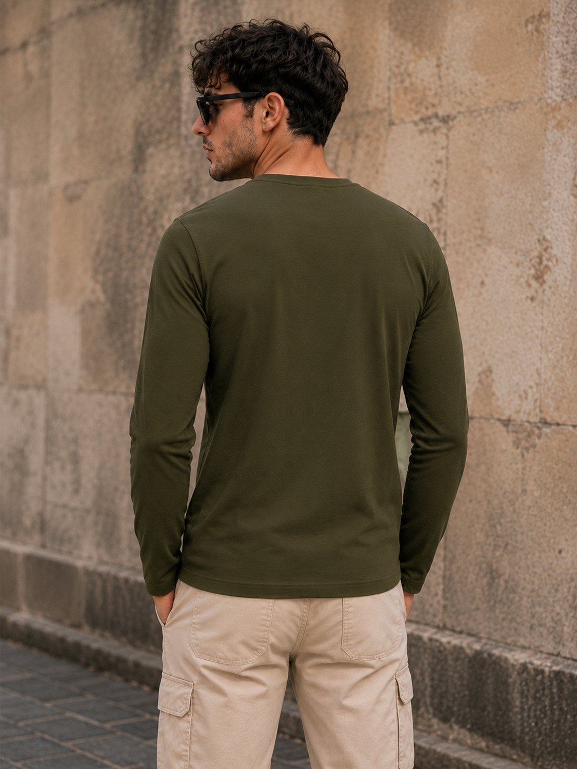Image of FRISKERS Men Solid V Neck Cotton Blend Green T-Shirt