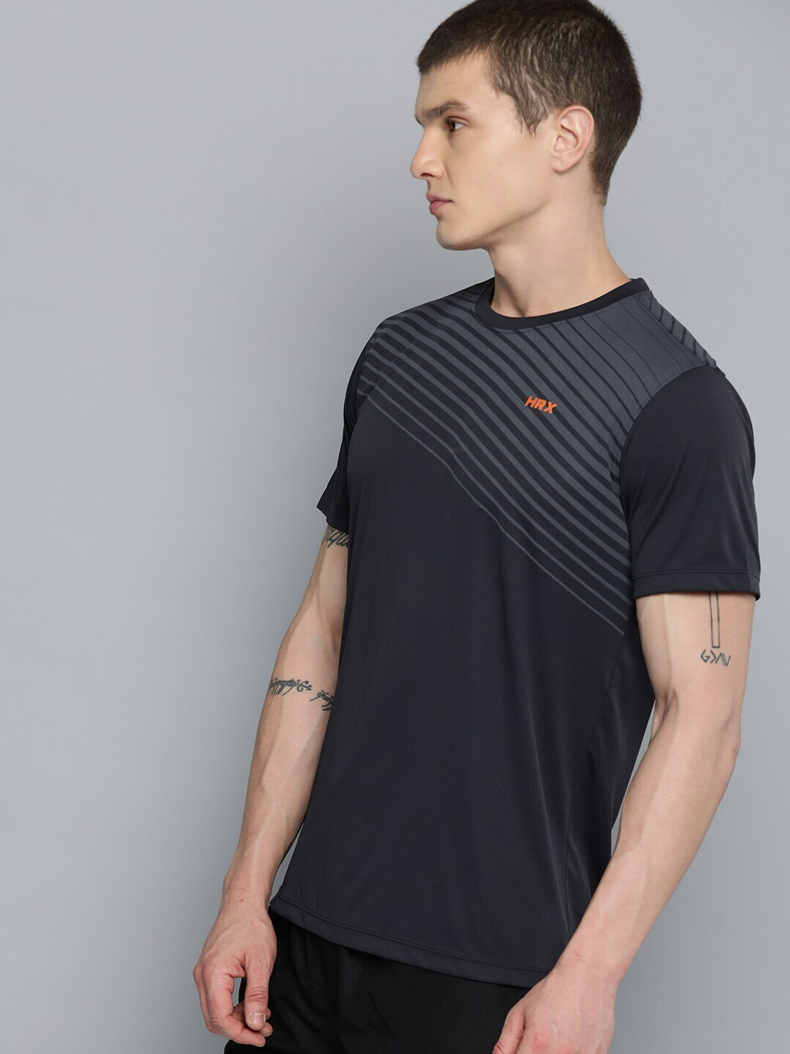 Image of HRX by Hrithik Roshan Striped Men Round Neck Grey T-Shirt