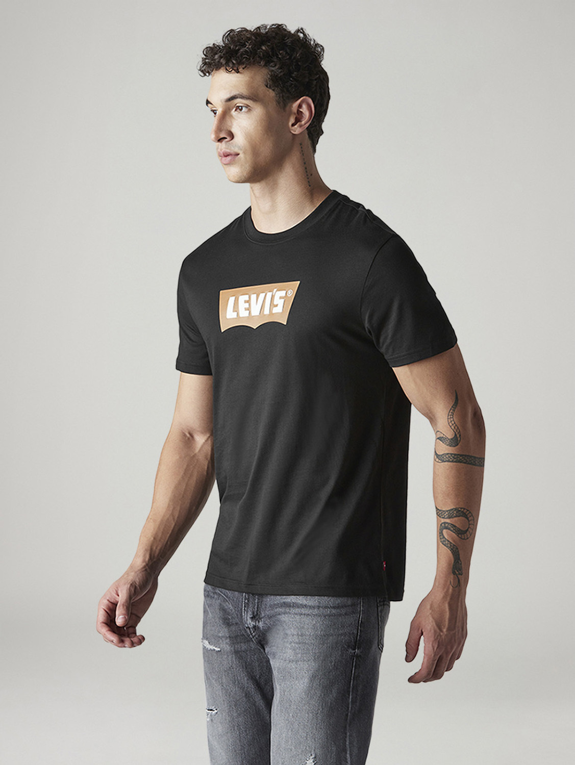 Image of LEVI'S Graphic Print Men Crew Neck Black T-Shirt