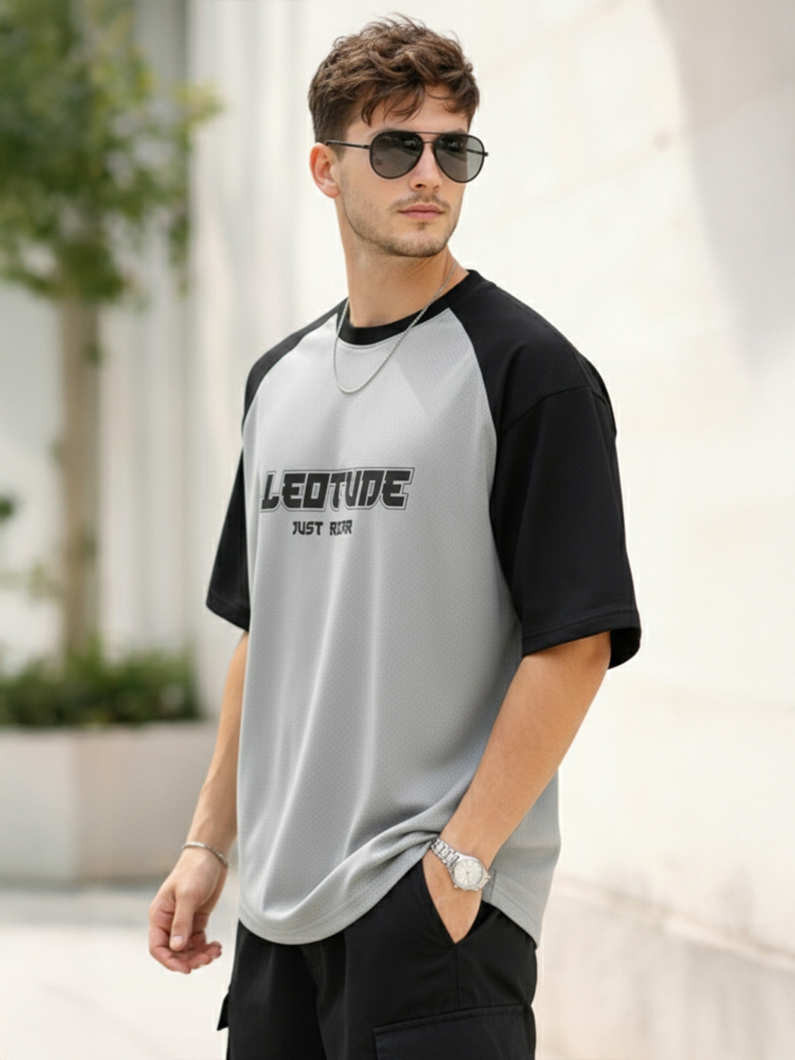 Image of Leotude Printed Men Round Neck Grey T-Shirt