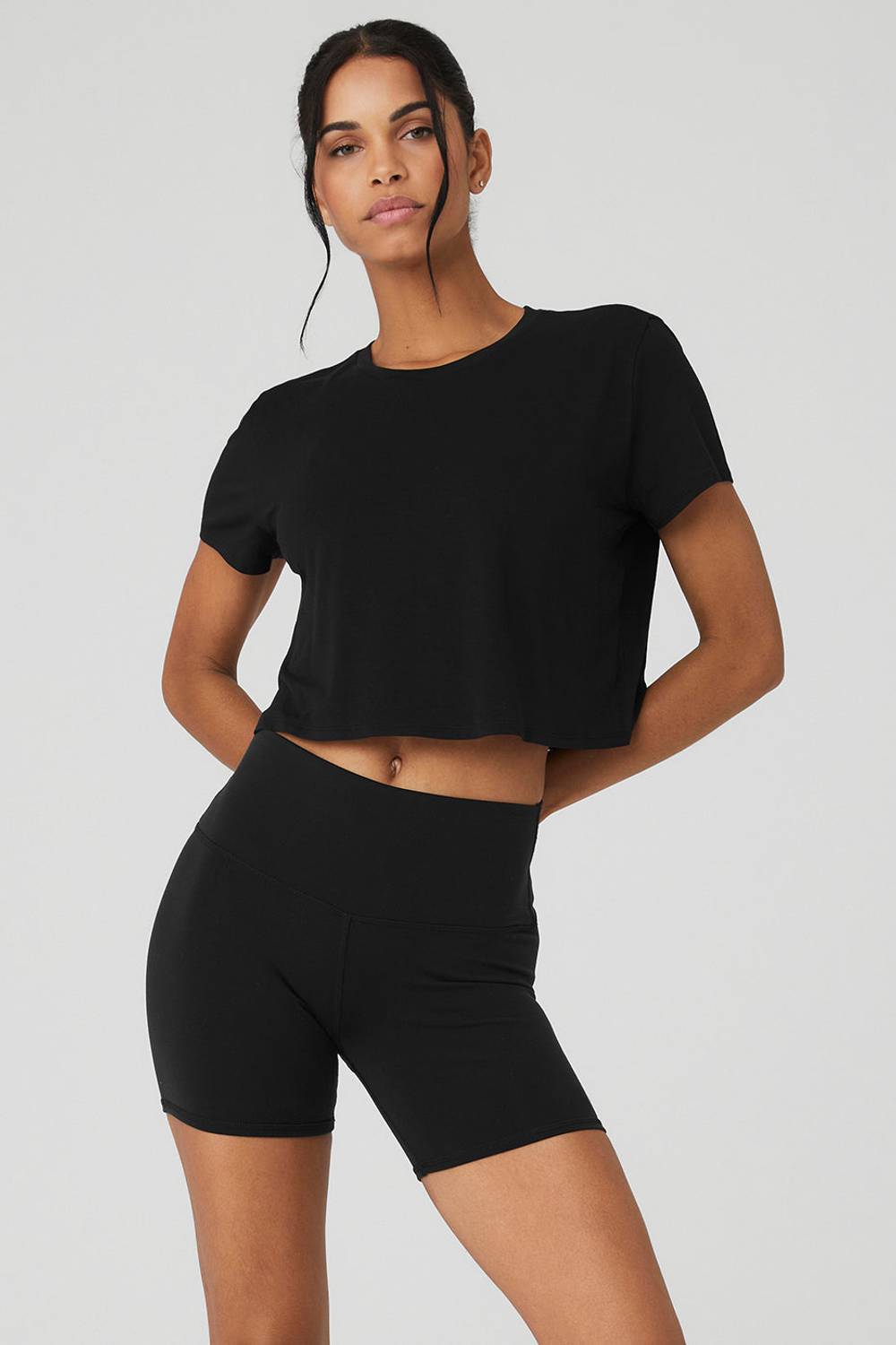 Ap'pulse Women Solid Round Neck Pure Cotton Black T-Shirt