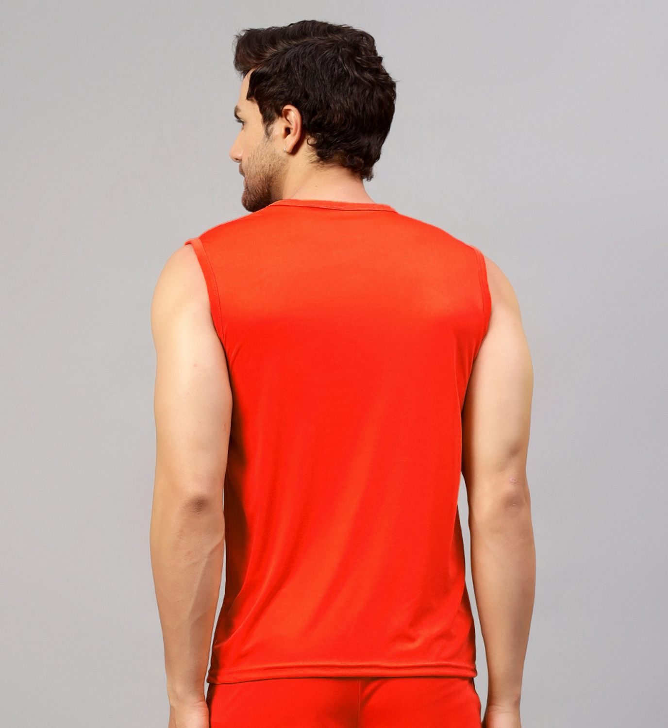 Image of UDI n ADI Solid Men Round Neck Light Blue, Maroon T-Shirt