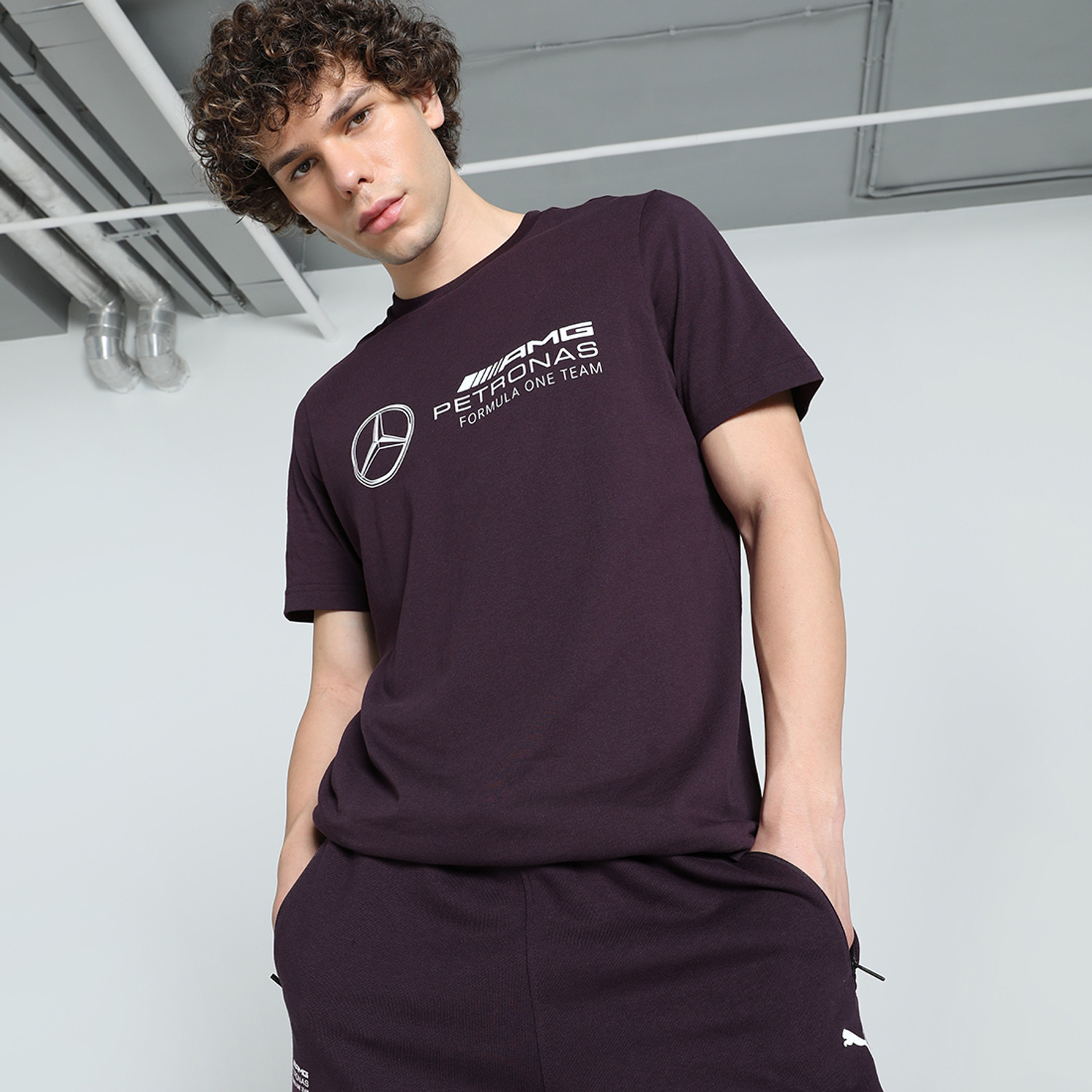 Image of PUMA Printed Men Crew Neck Purple T-Shirt