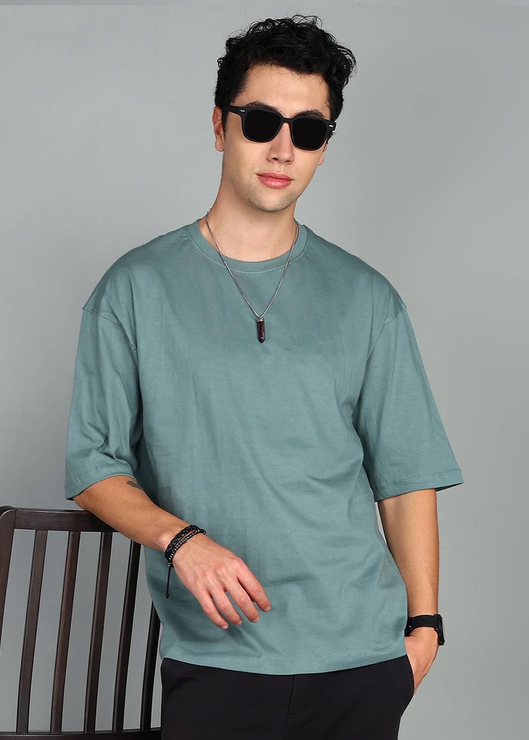 BEING WANTED Men Solid Round Neck Pure Cotton Dark Green T-Shirt
