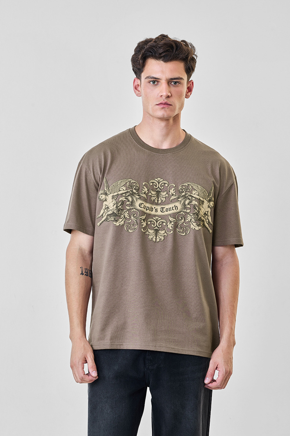 Image of Snitch Graphic Print Men Crew Neck Brown T-Shirt