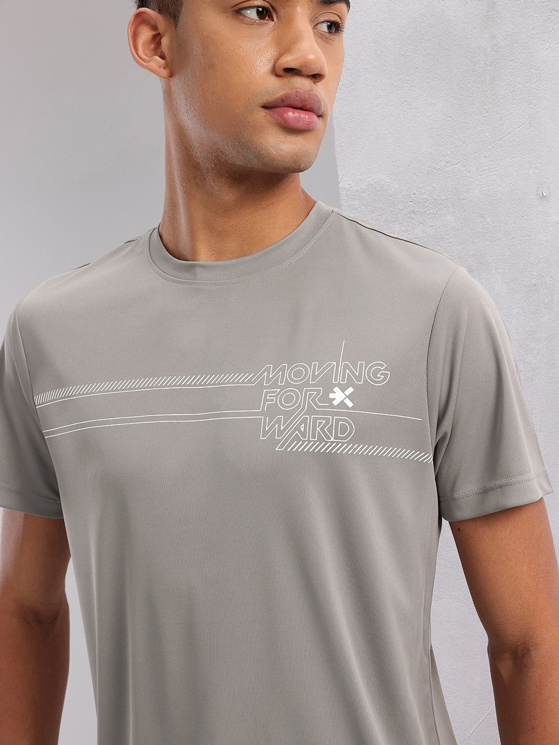 Image of HRX by Hrithik Roshan Printed Men Round Neck Grey T-Shirt