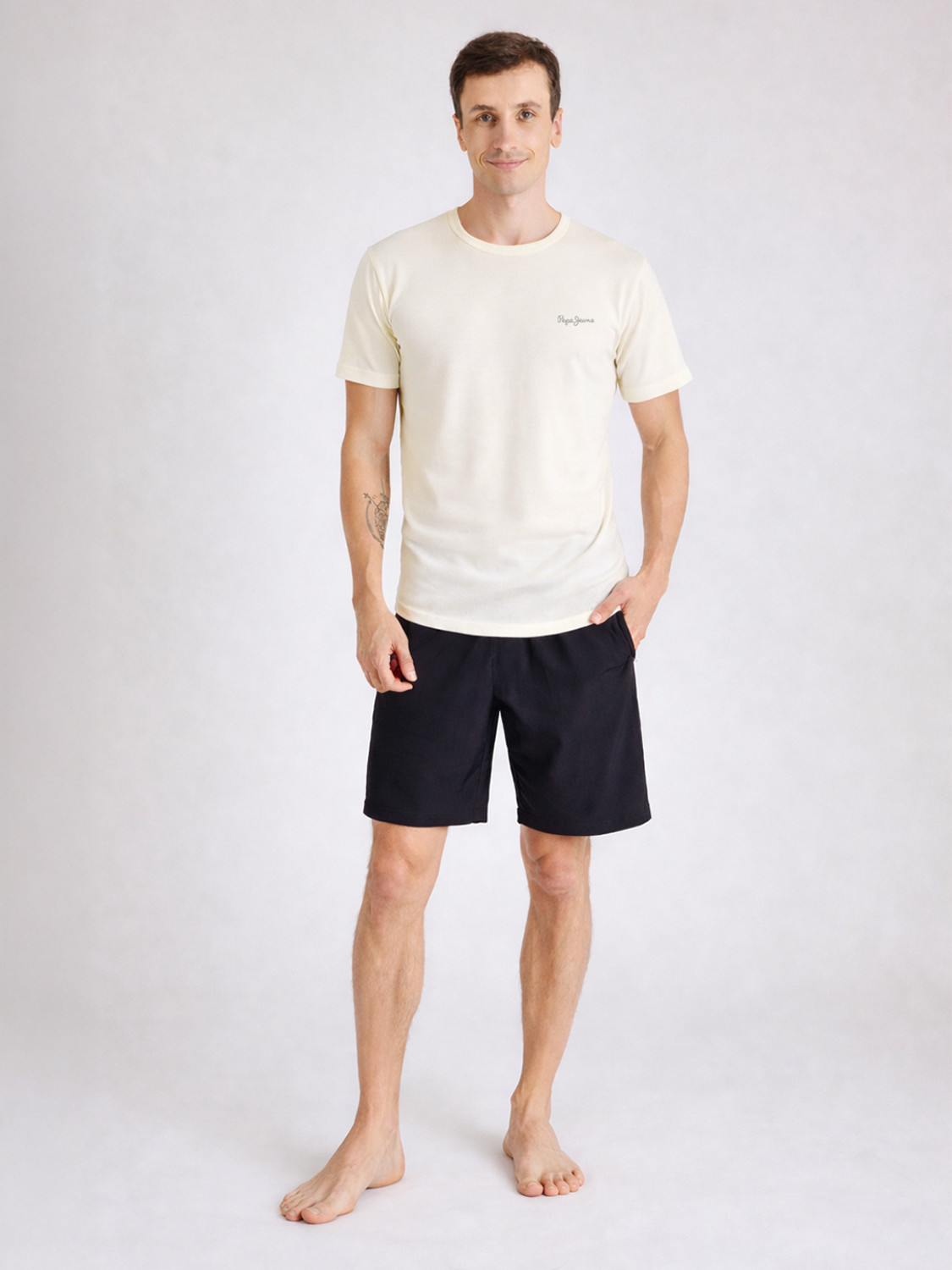 Image of Pepe Jeans Solid Men Round Neck Black, White T-Shirt