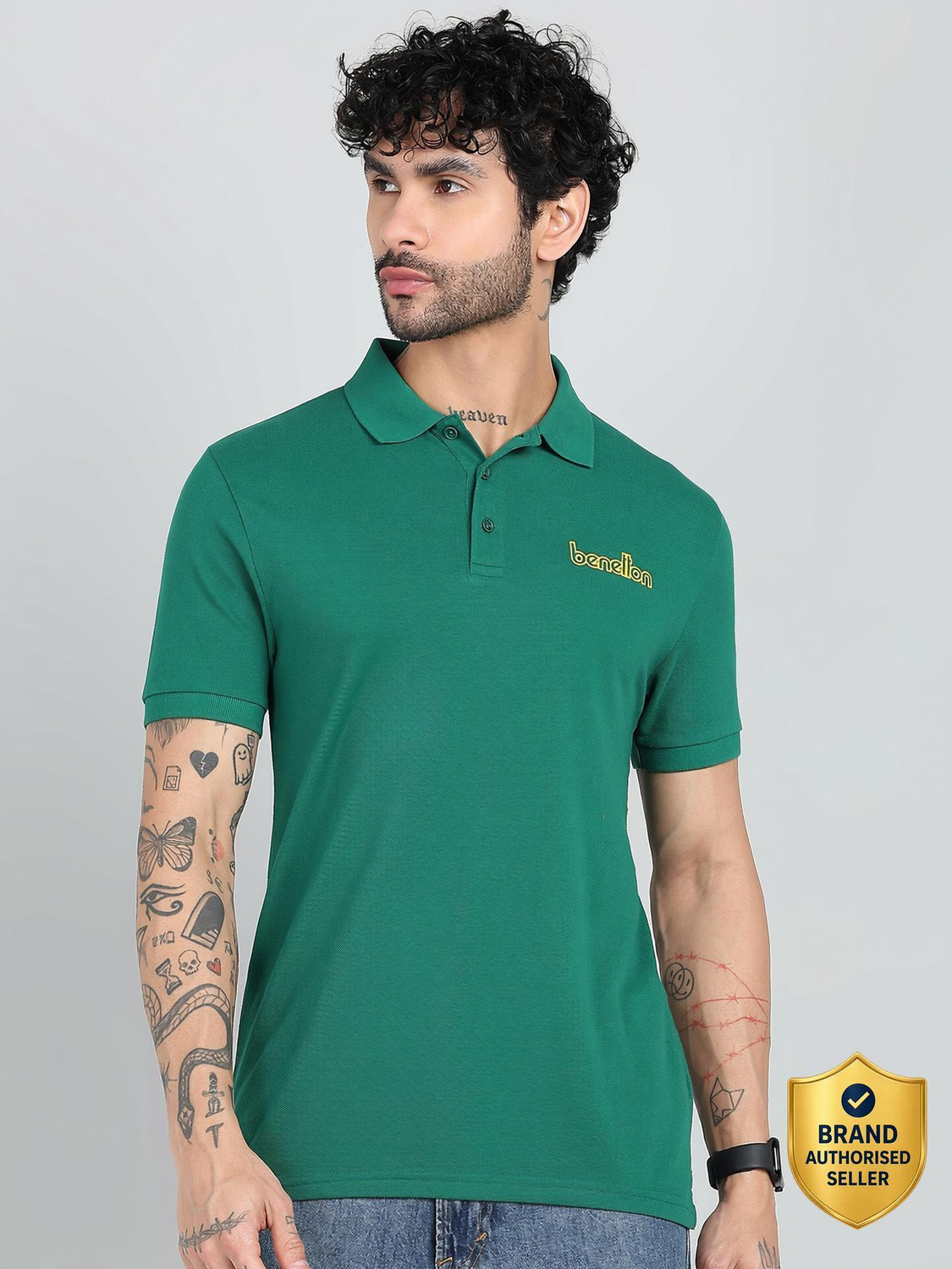 Image of United Colors of Benetton Solid Men Polo Neck Green T-Shirt