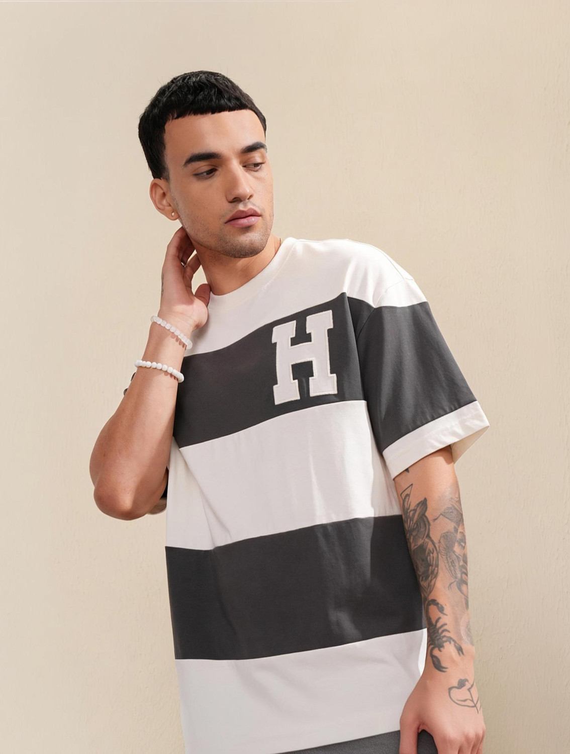 Image of HIGHLANDER Colorblock Men Round Neck White T-Shirt