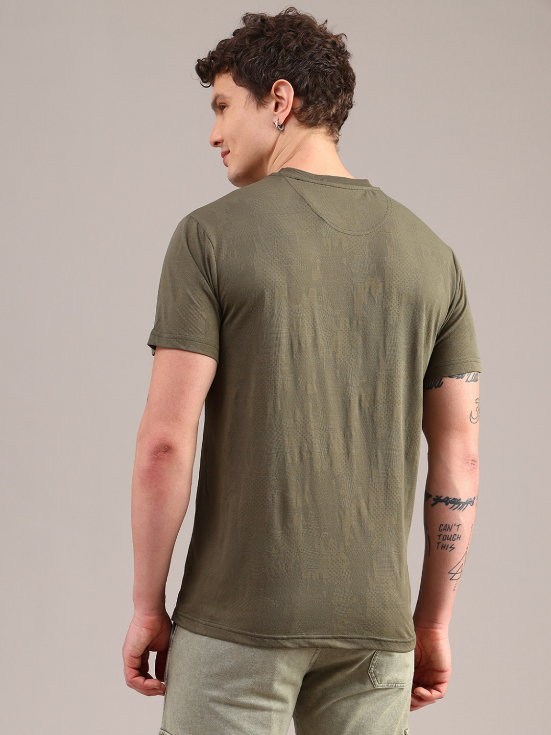 Image of V-MART Solid Men Round Neck Green T-Shirt