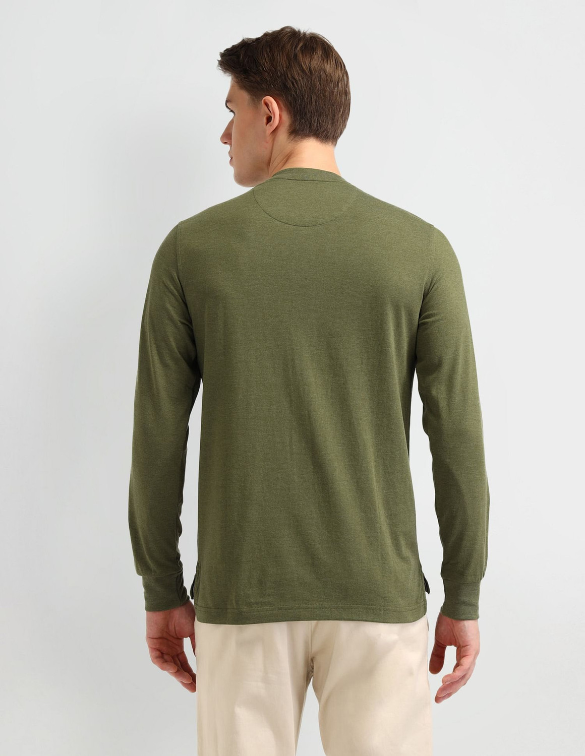 Image of Arrow Sport Solid Men Henley Neck Green T-Shirt