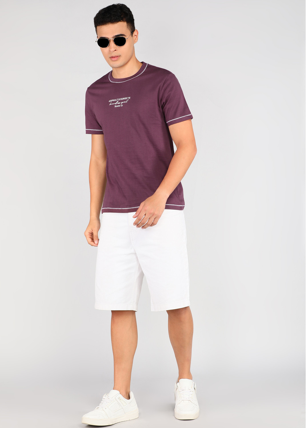 Image of Roadster Graphic Print Men Round Neck Purple T-Shirt