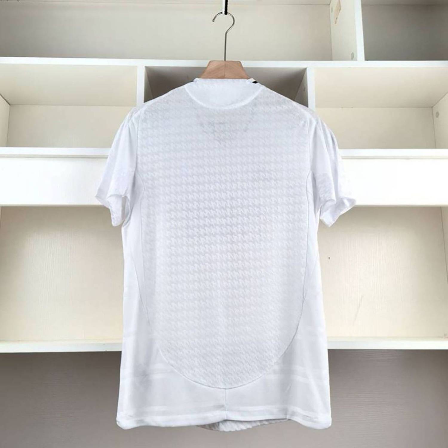 DOSTITCH Men V Neck White T-Shirt - Image 2