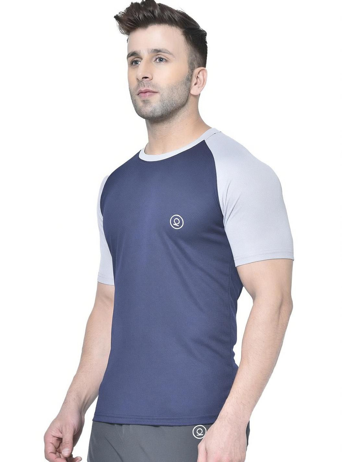 Image of CHKOKKO Colorblock Men Round Neck Blue, Grey T-Shirt