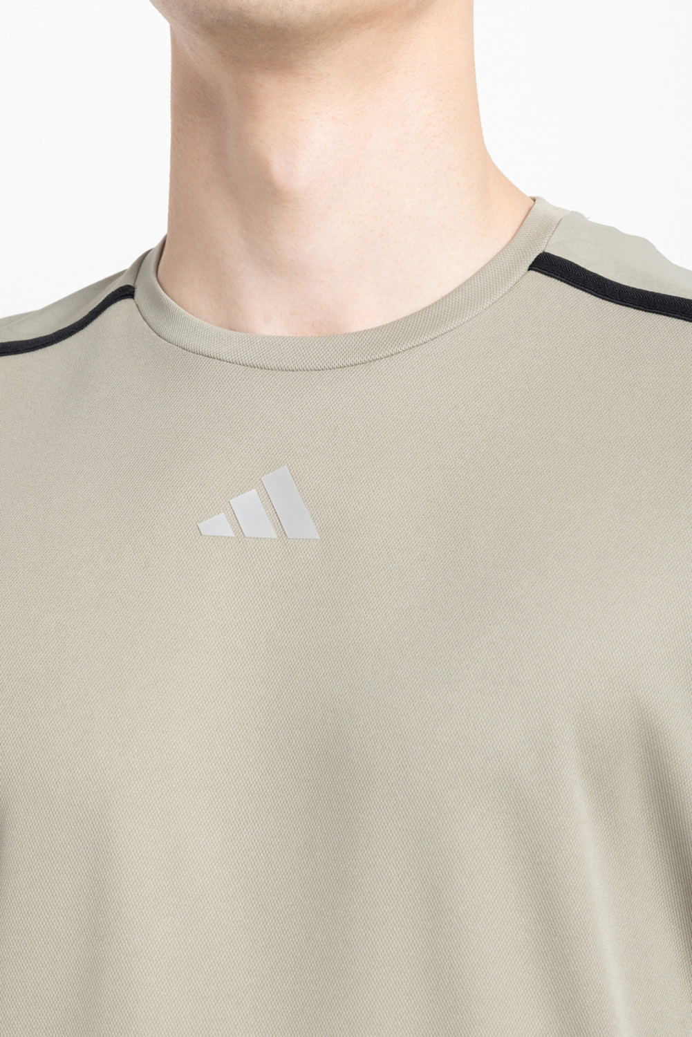 Image of ADIDAS Printed Men Round Neck Silver T-Shirt
