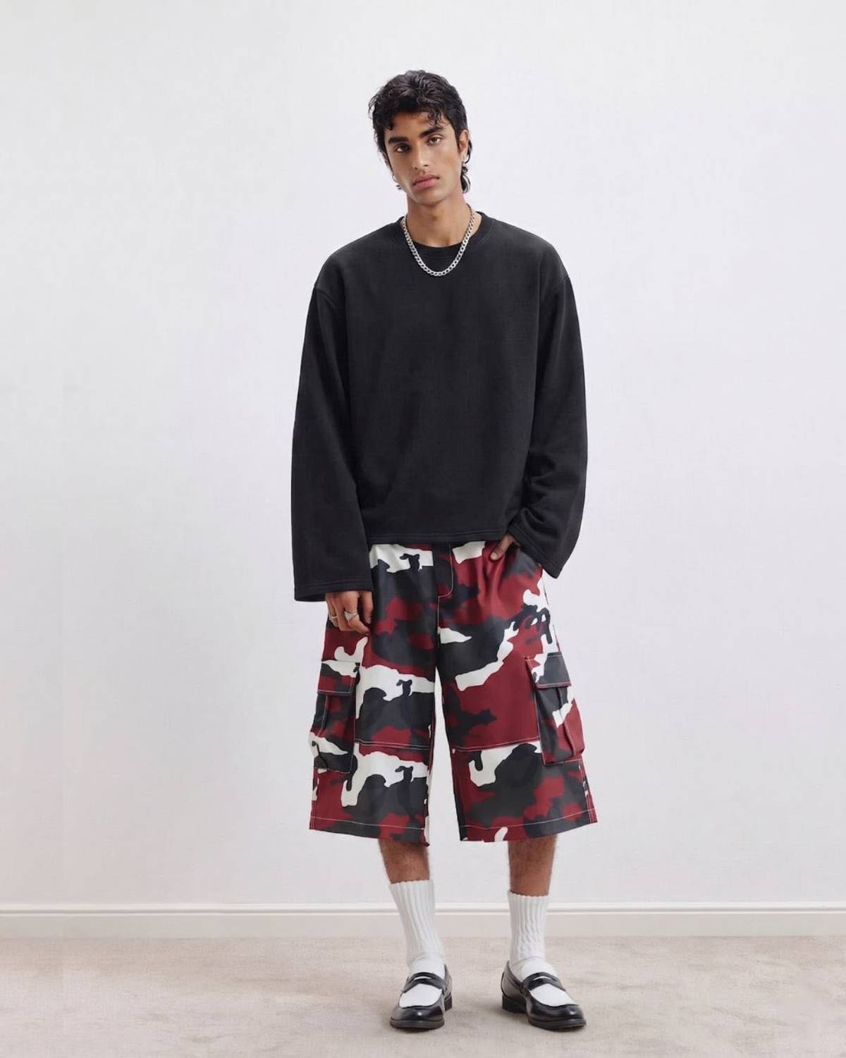 Cloth Code Men's Crew Neck Solid Black T-Shirt - Image 3
