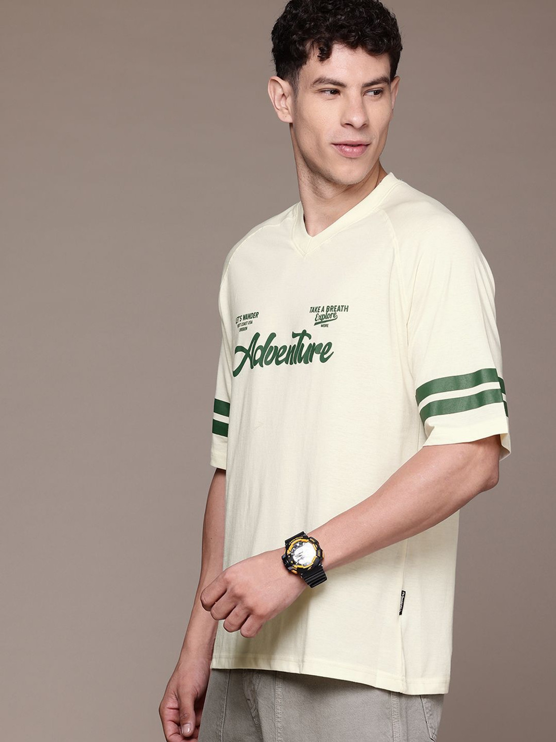 Image of Roadster Printed Men V Neck White T-Shirt