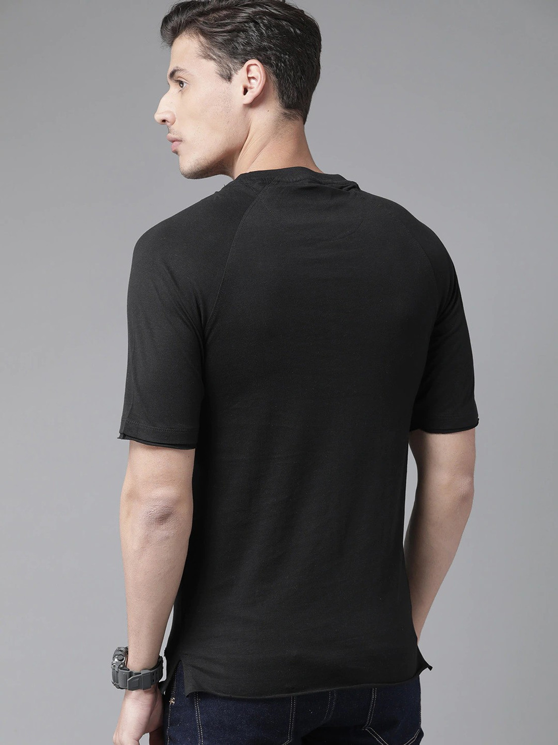 Image of Roadster Solid Men Round Neck Black T-Shirt