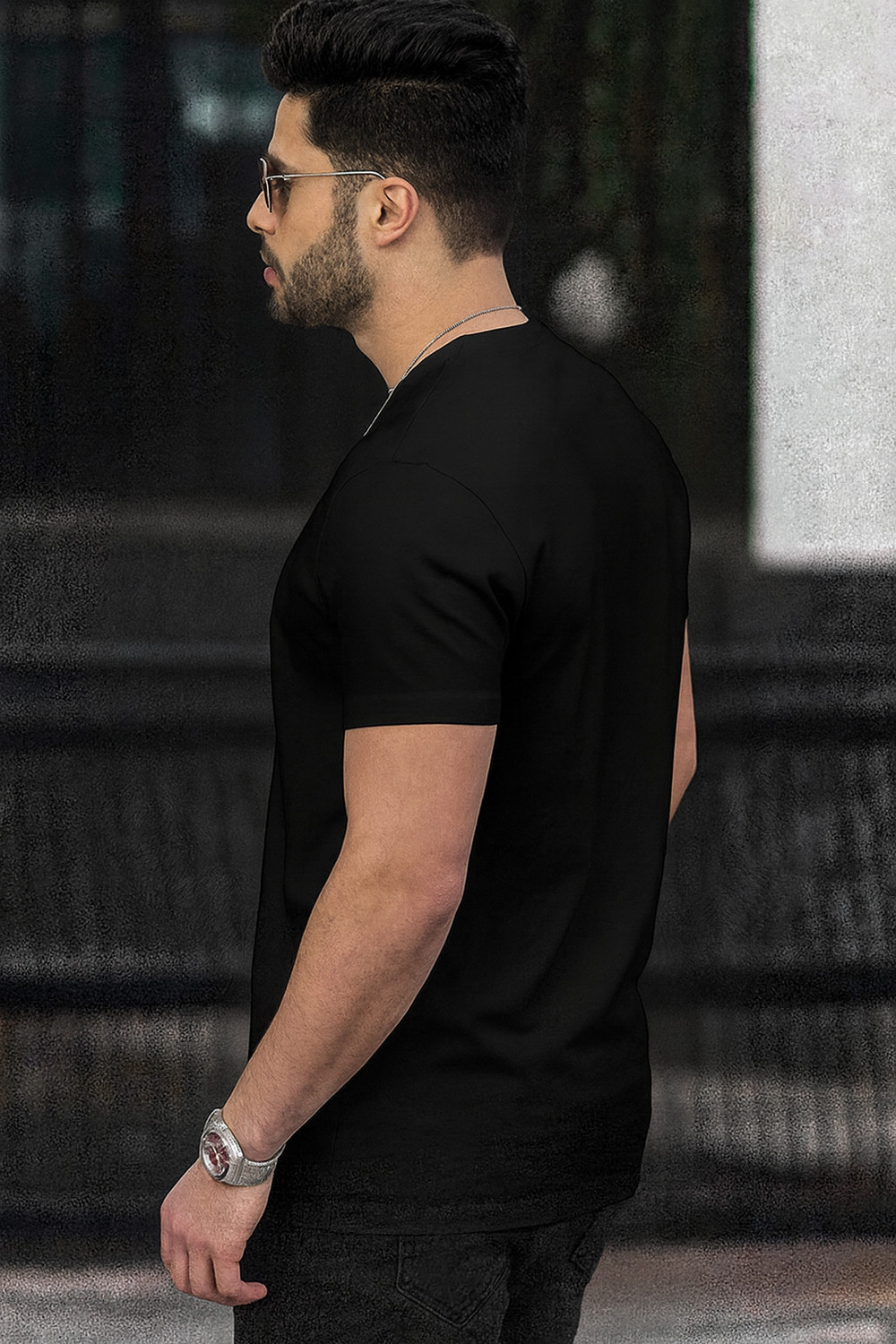 Image of ELABOT Solid Men Round Neck Black T-Shirt