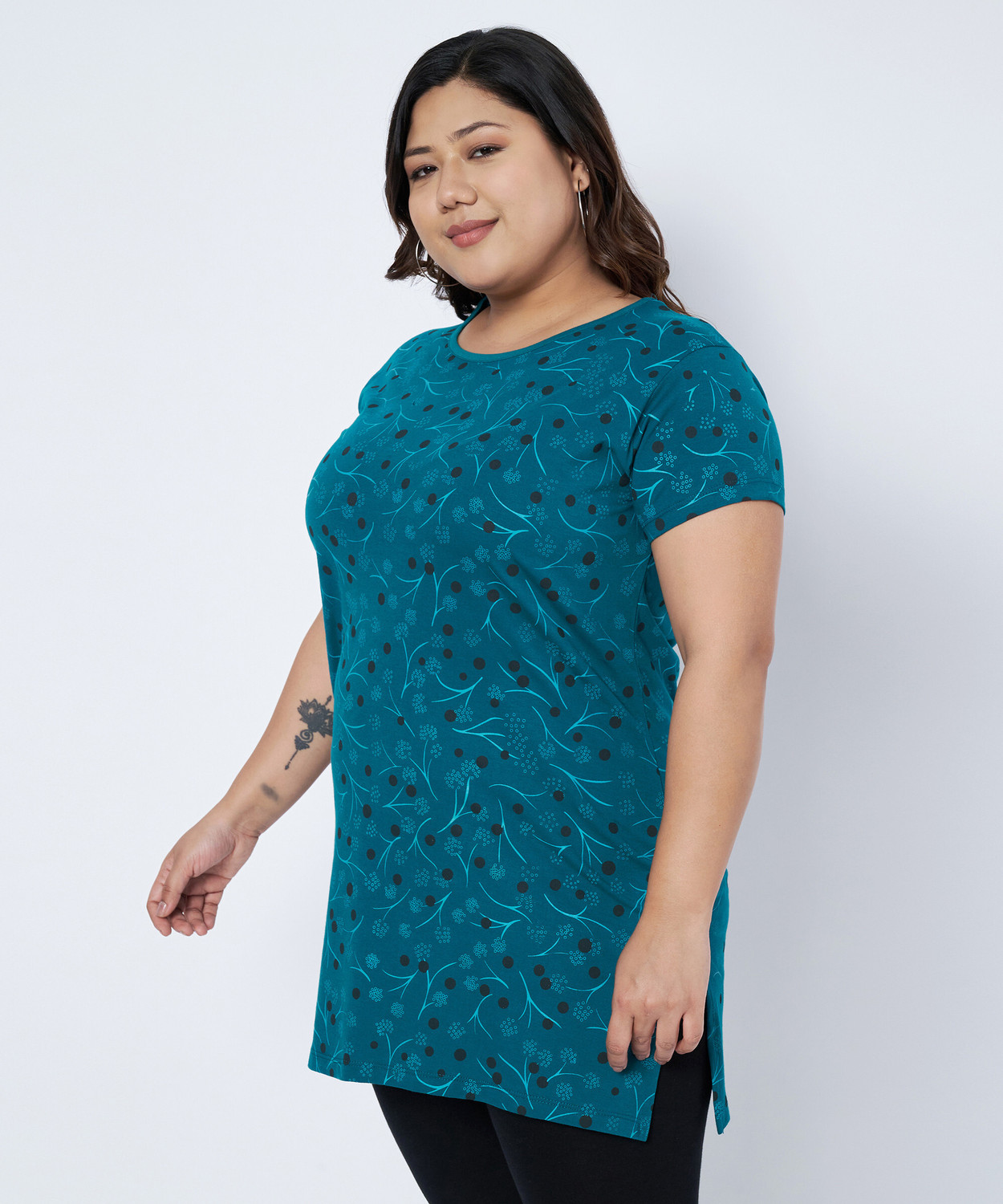 Image of Star Touch Printed Women Round Neck Green T-Shirt