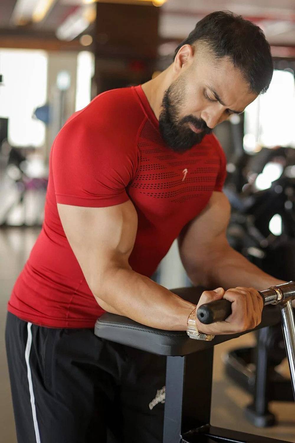 FuaarK Men Red Round Neck T-Shirt - Image 3