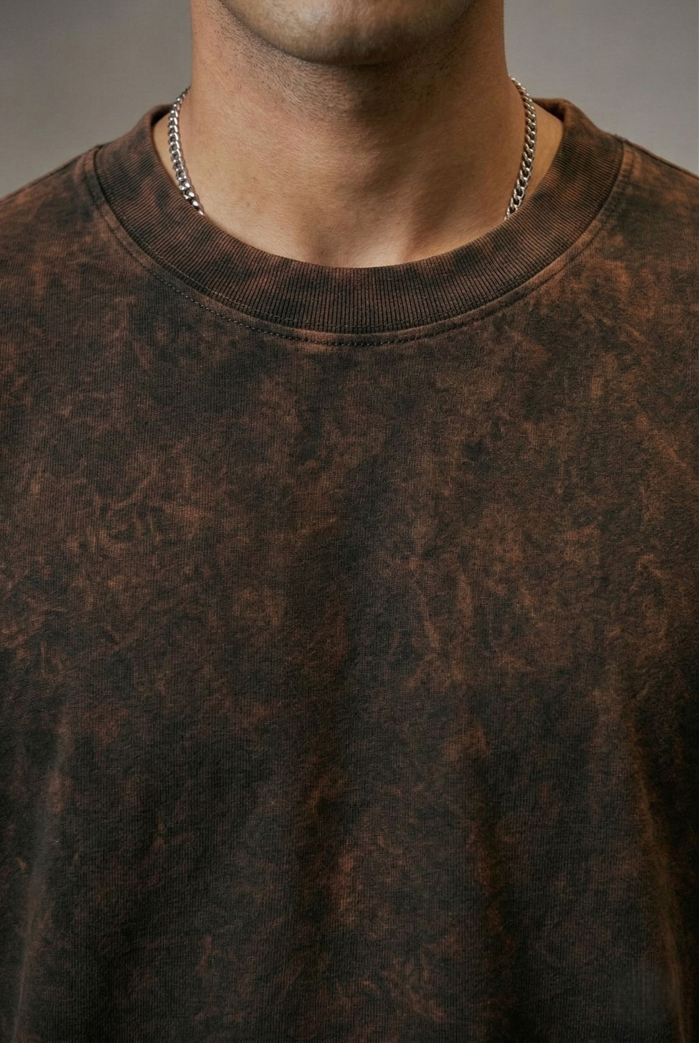 Image of CHUNKY PANDAS Washed, Washed /Ombre Men Round Neck Brown, Black T-Shirt