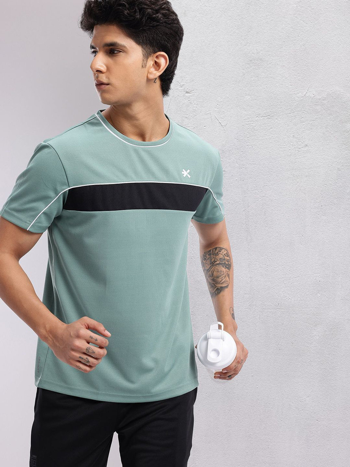 Image of HRX by Hrithik Roshan Striped Men Round Neck Green T-Shirt